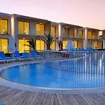 Lugga Boutique & Hotel 3*