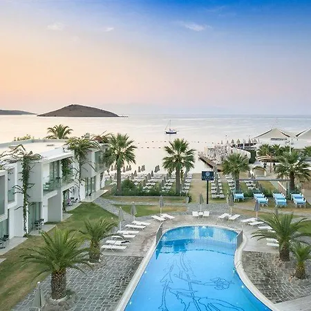 Lugga Boutique & オータキャンツ