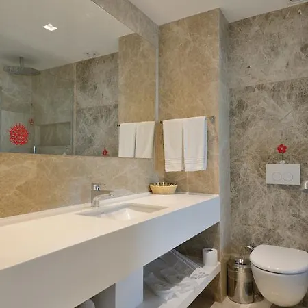 Lugga Boutique & 호텔 3*