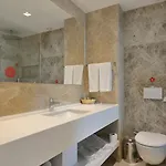 Lugga Boutique & Hotel 3*