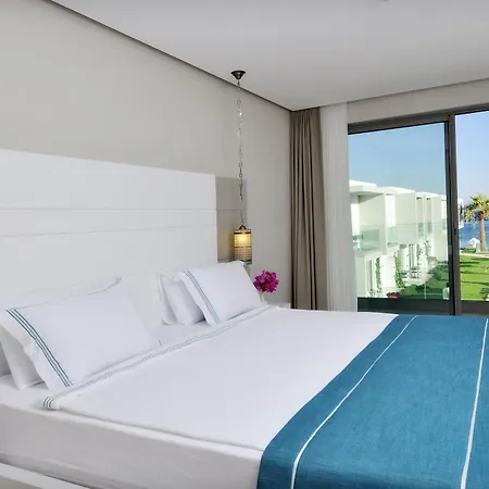 Luga Boutique Hotel&beach Hotel
