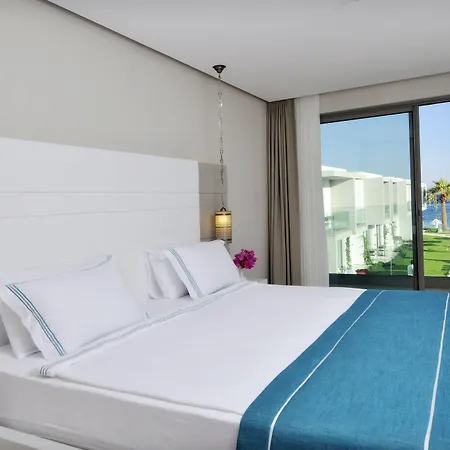 Hotel Lugga Boutique & 3*