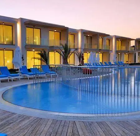 Lugga Boutique & Hotel 3*