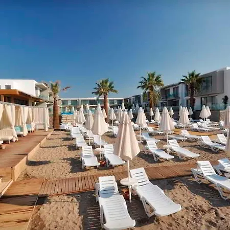 Hotel Luga Boutique Hotel&beach 3*